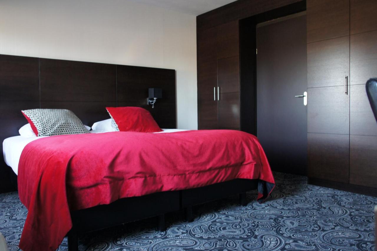 Van Der Valk Hotel Den Haag - Voorschoten Esterno foto