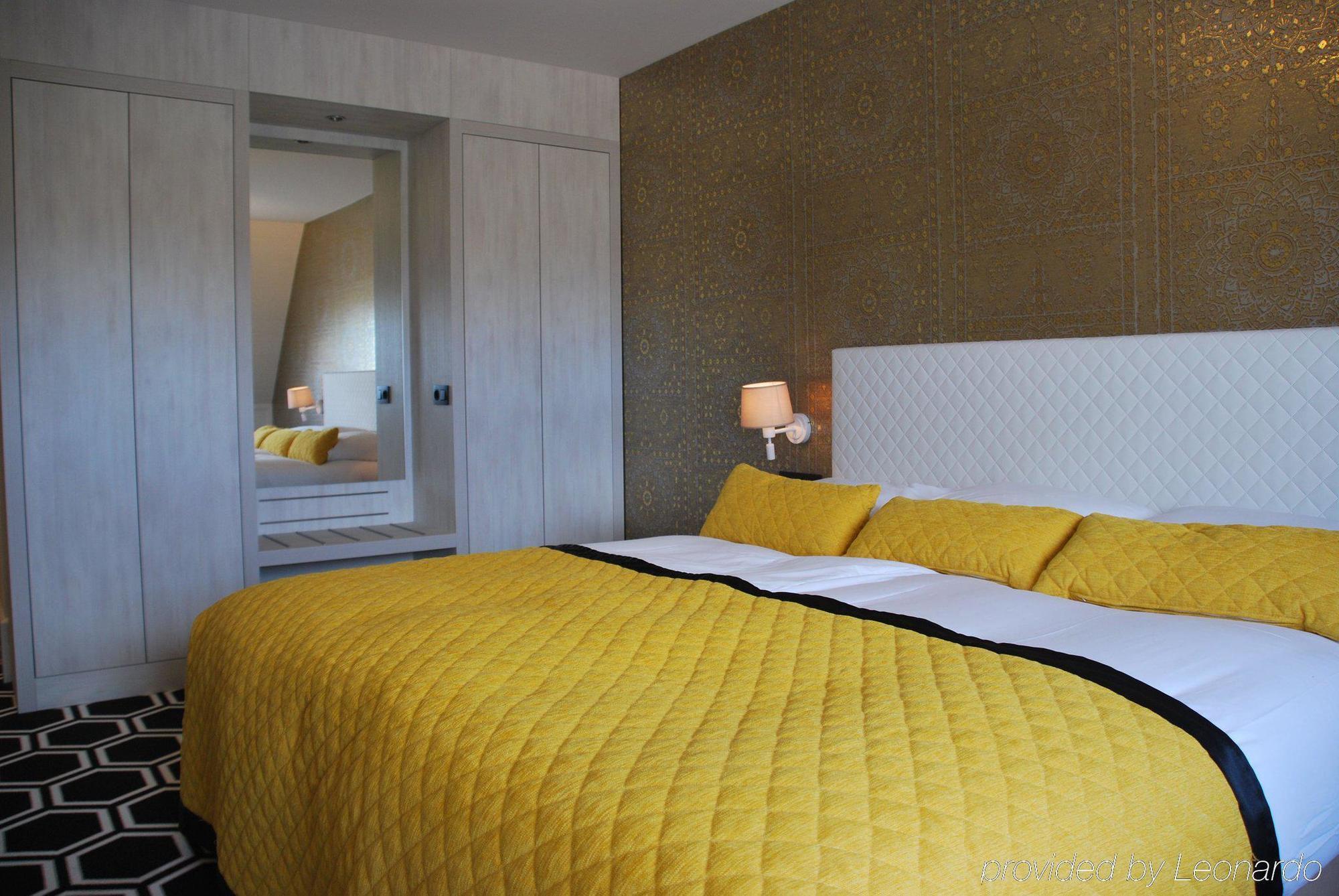 Van Der Valk Hotel Den Haag - Voorschoten Esterno foto