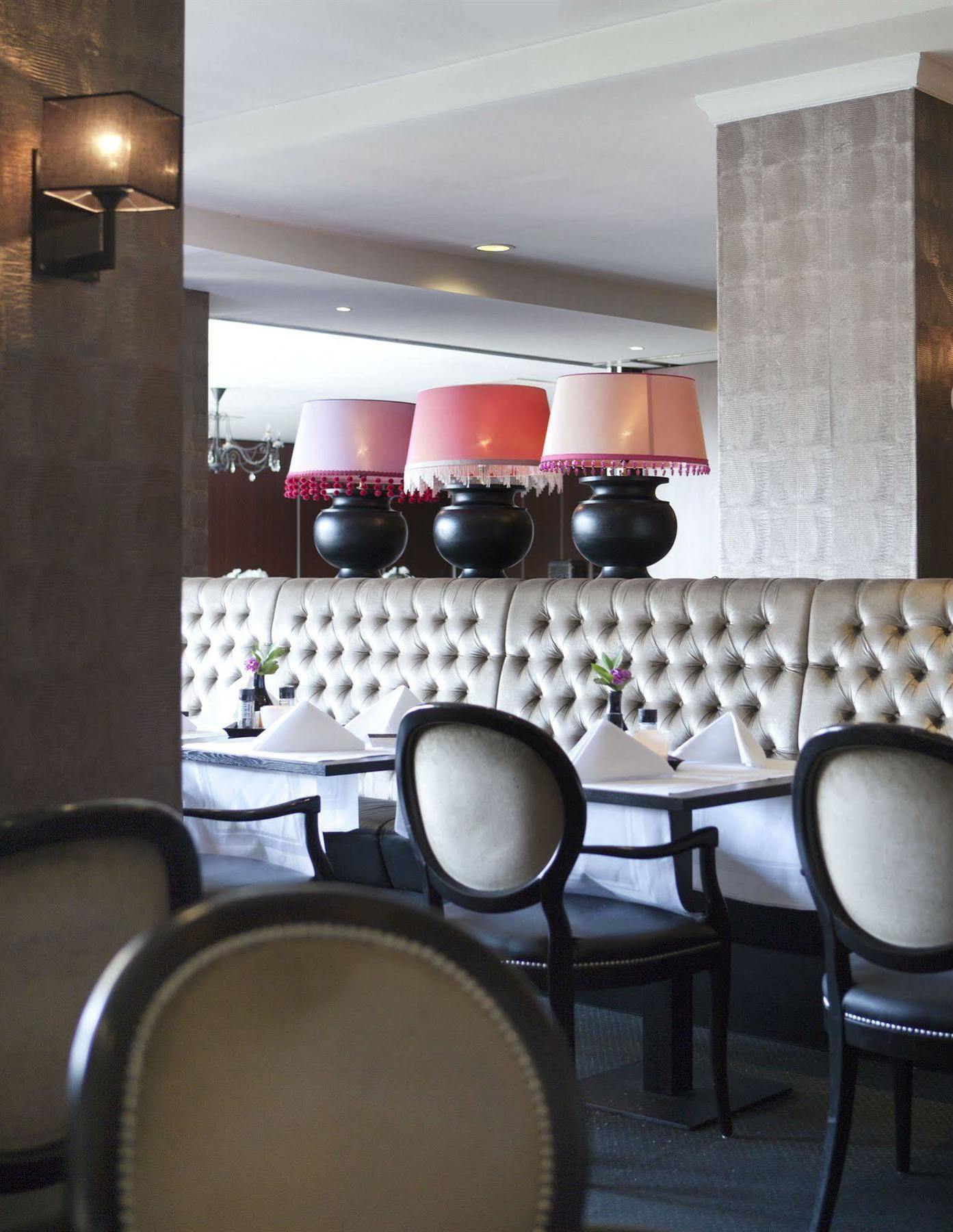 Van Der Valk Hotel Den Haag - Voorschoten Esterno foto