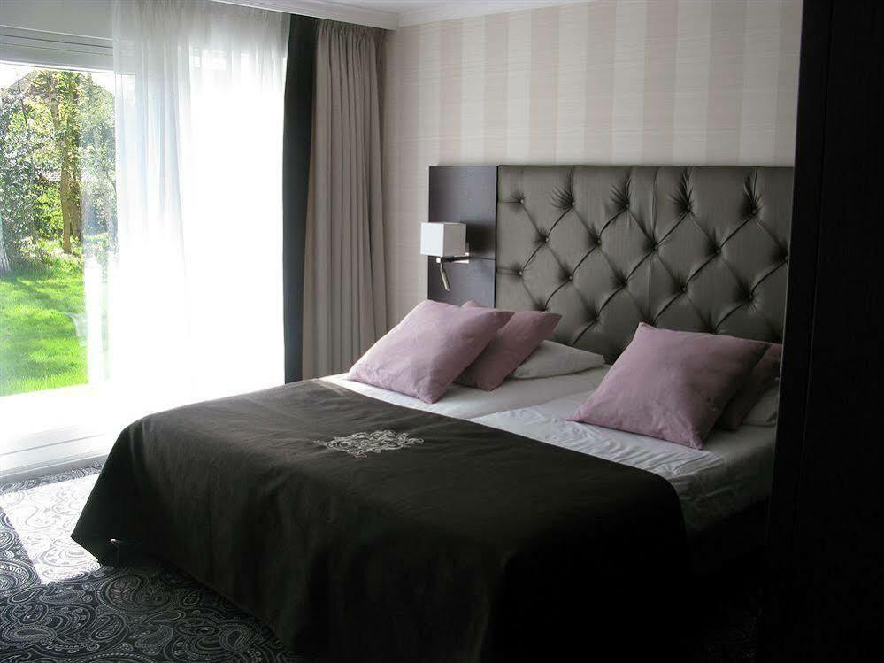 Van Der Valk Hotel Den Haag - Voorschoten Esterno foto
